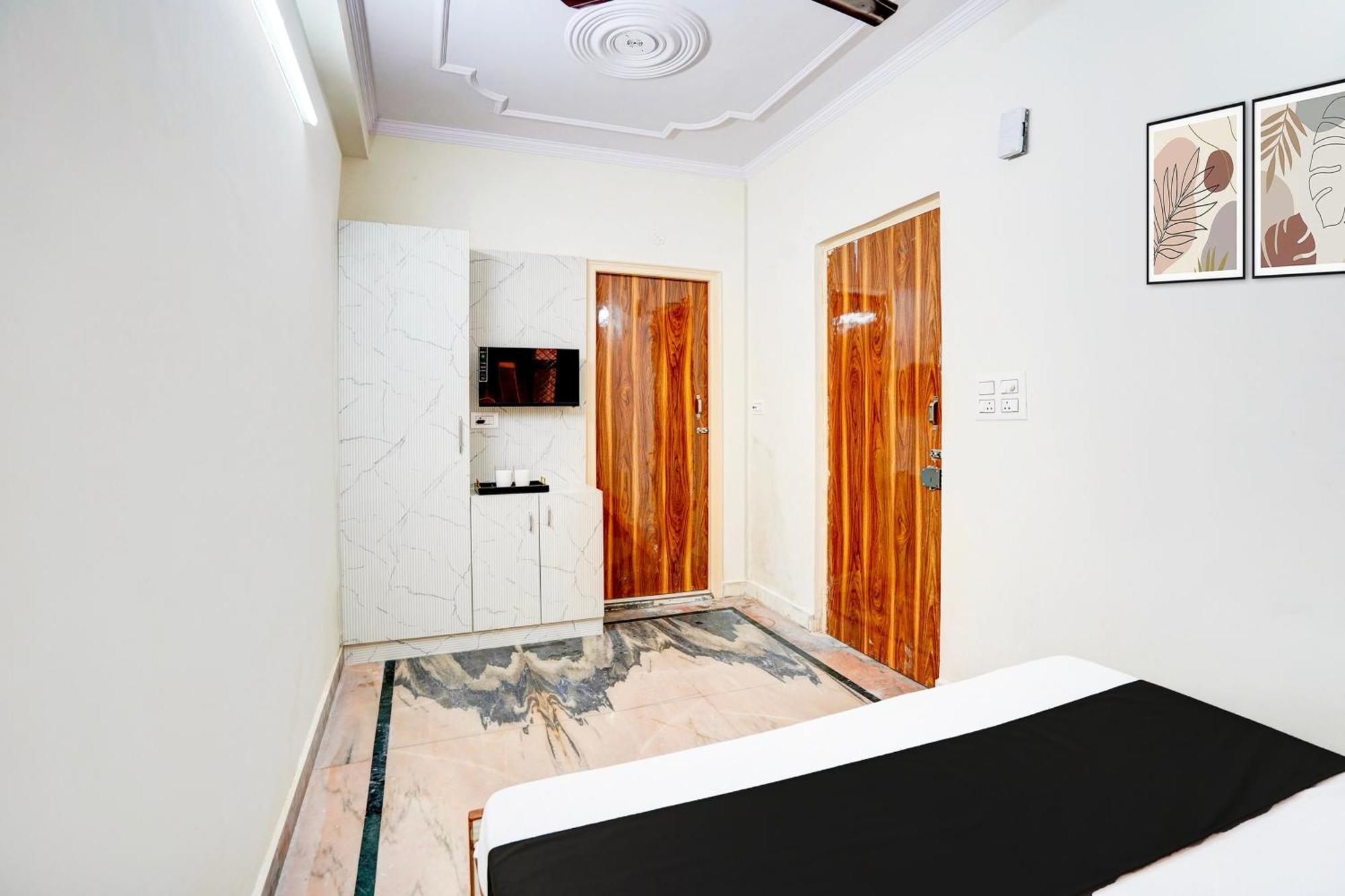 O The Royall Residency Hotel New Delhi